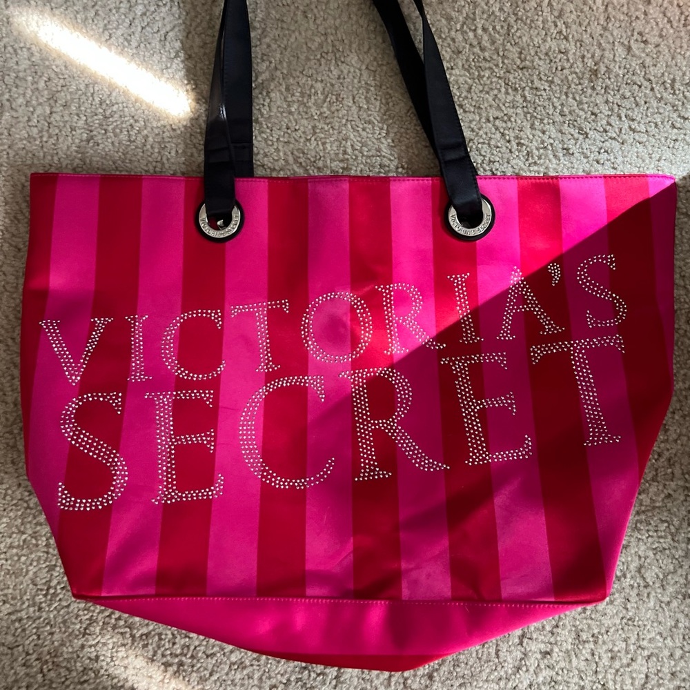 Victoria secret weekender tote bundle 2 for $50